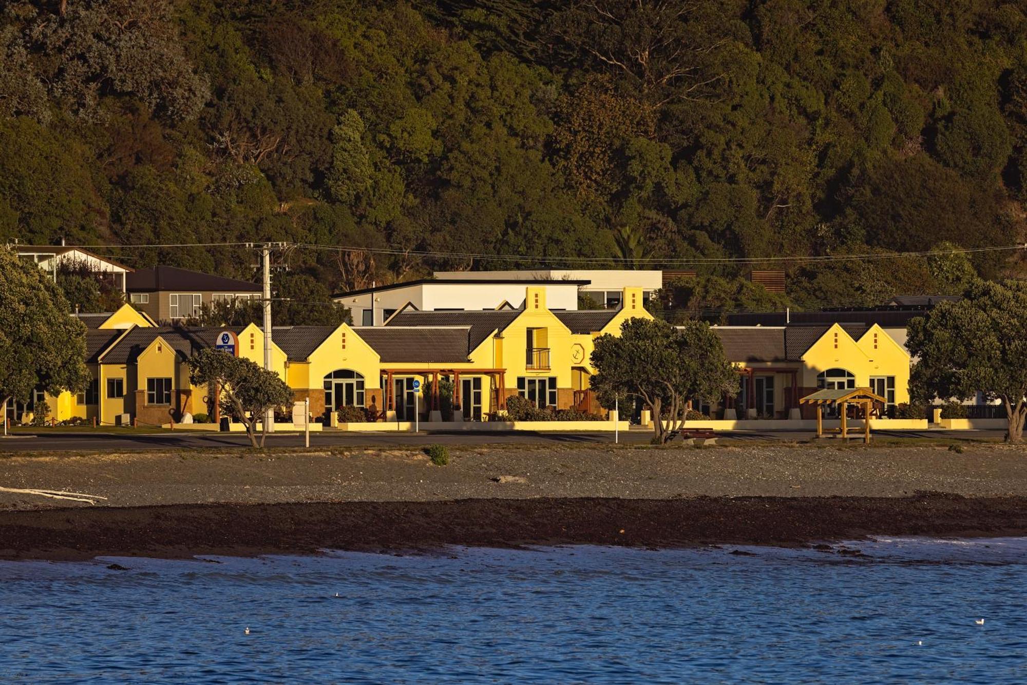 The Anchor Inn Beachfront Motel Kaikoura Exterior photo