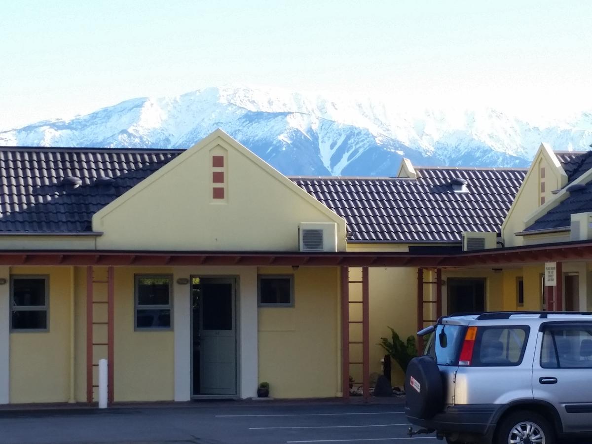 The Anchor Inn Beachfront Motel Kaikoura Exterior photo