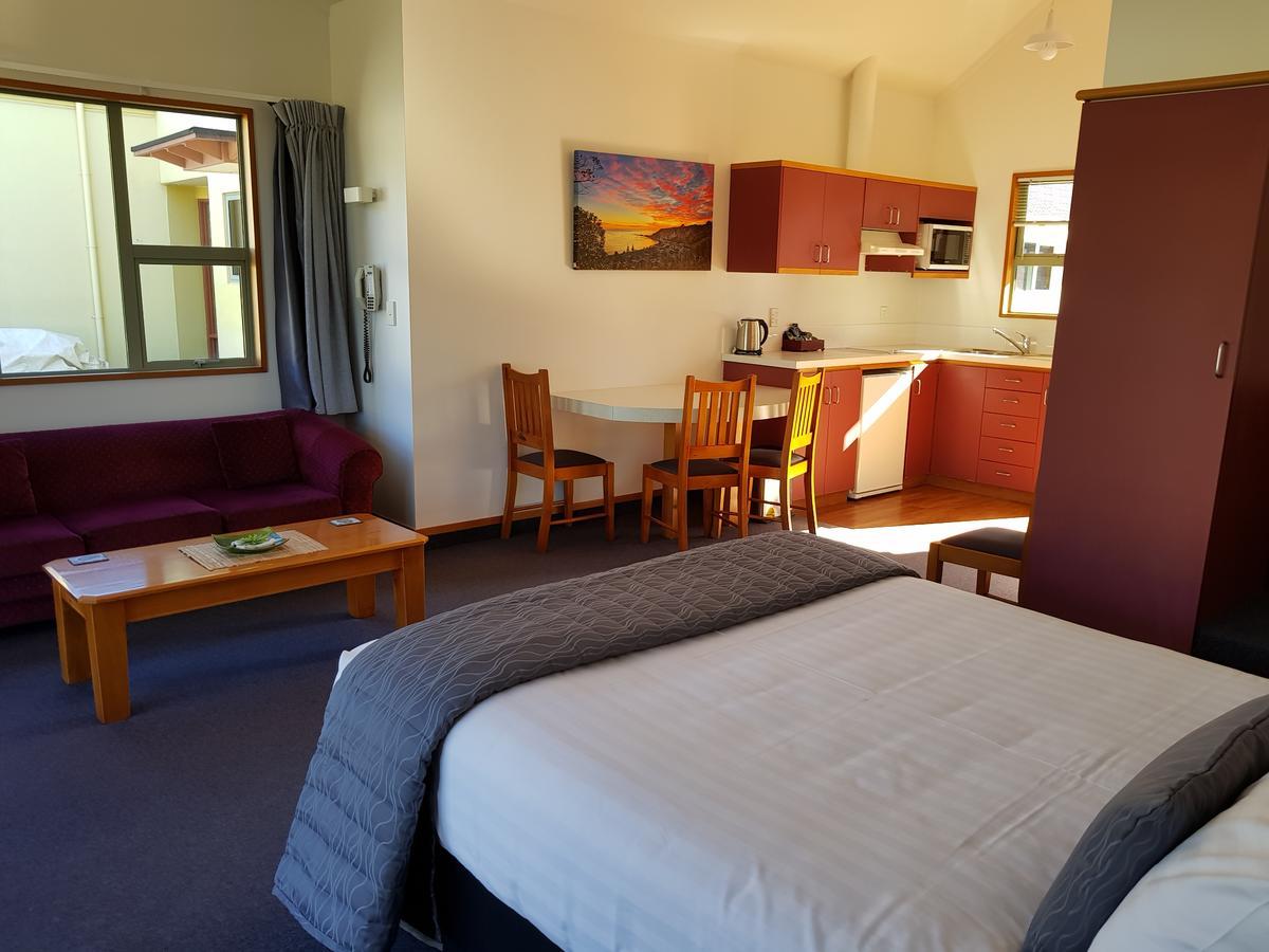 The Anchor Inn Beachfront Motel Kaikoura Exterior photo