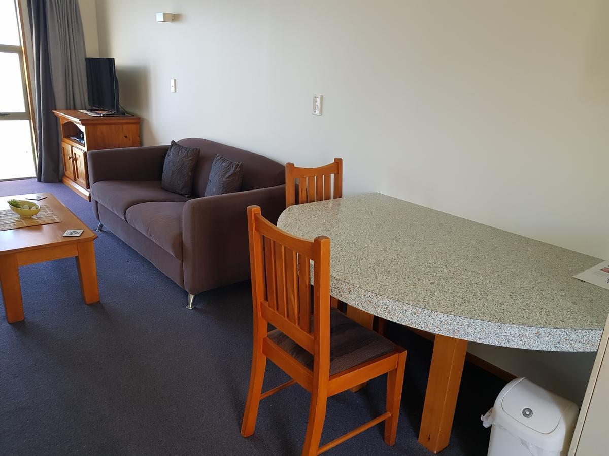 The Anchor Inn Beachfront Motel Kaikoura Exterior photo